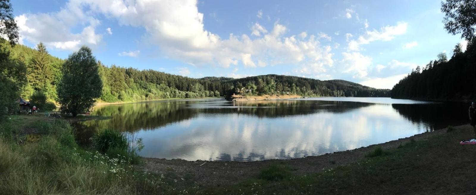 Pension Und Ferienwohnung Am Teich シュライツ エクステリア 写真